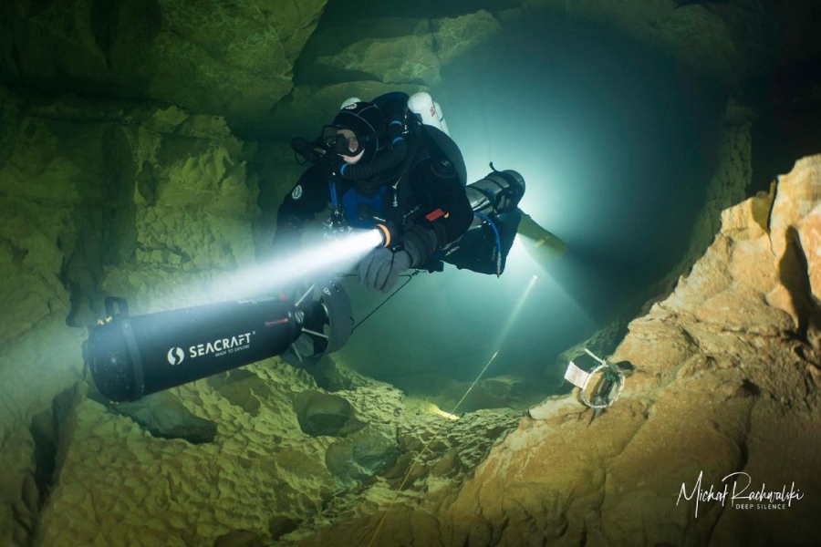 OrcaTorch cave diving lights