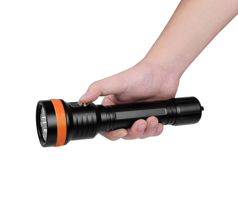 portable dive light of ORCATORCH D850