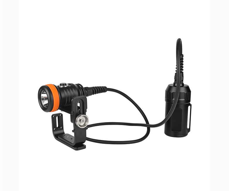 OrcaTorch D620 primary canister dive light