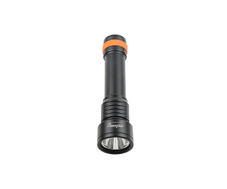 powerful underwater torch with 8° spot beam angle