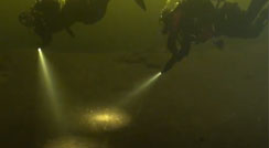 Testing the OrcaTorch D710 dive light